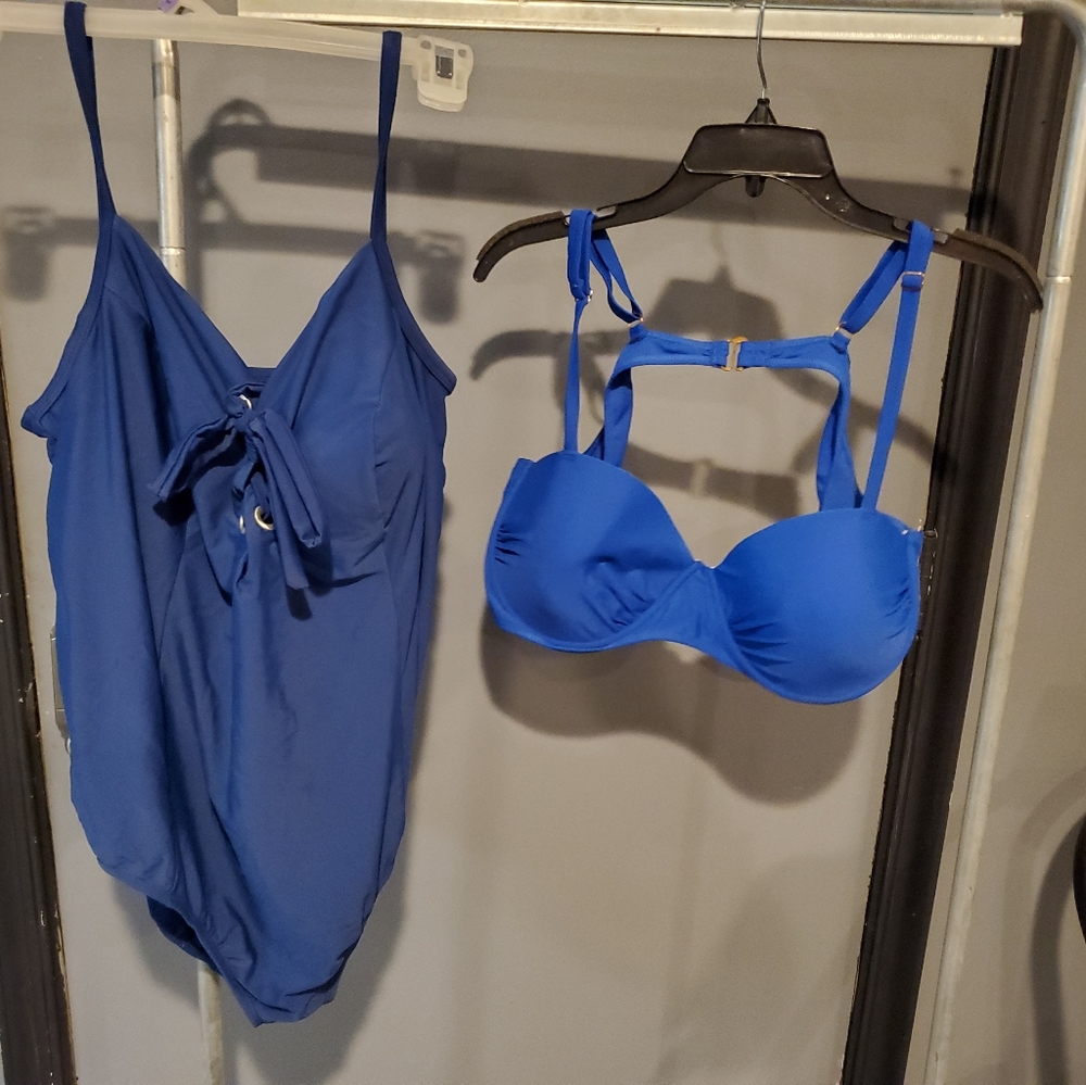 2x one piece and bikini top